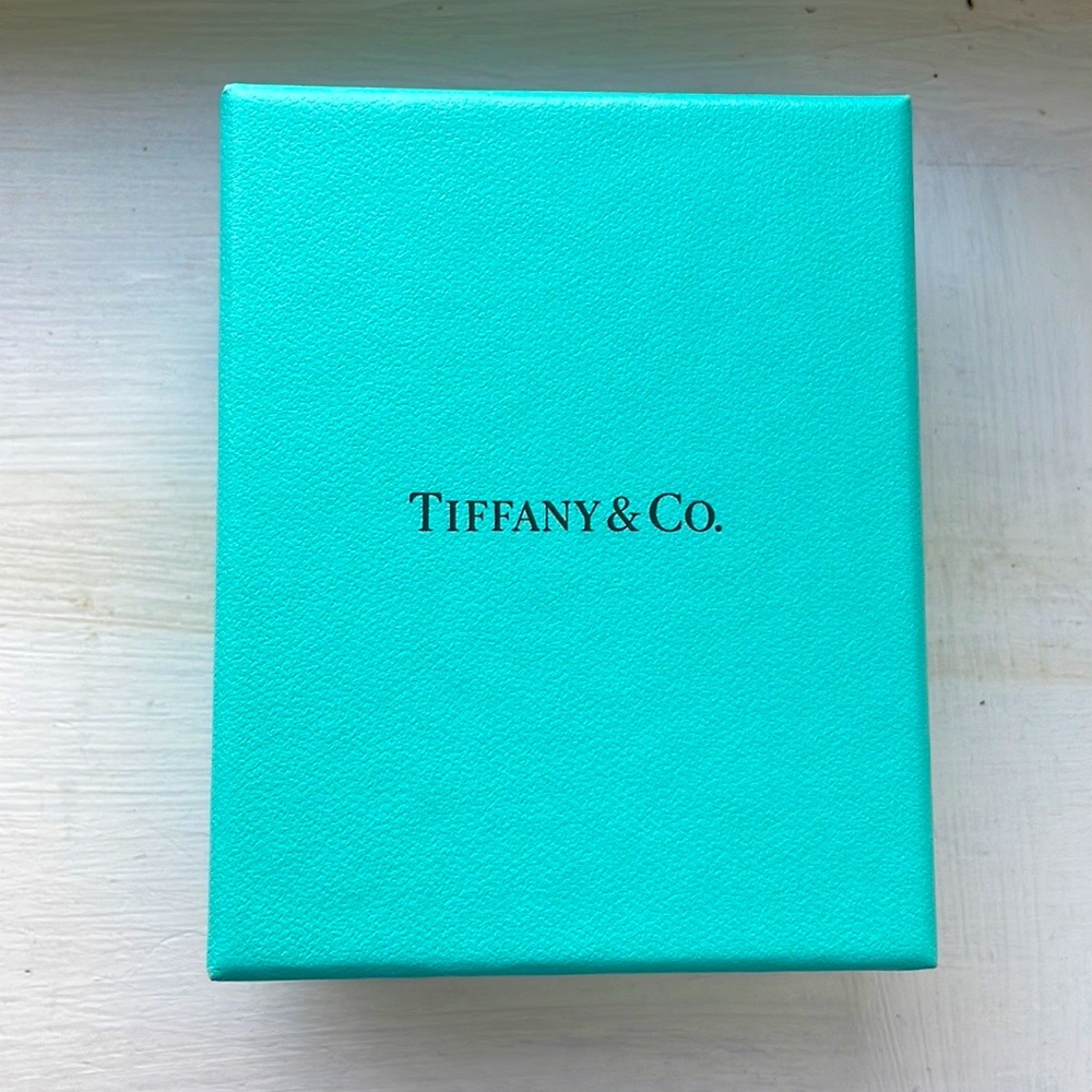 Tiffany & Co box and three note cards with envelope